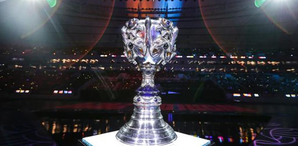 League of legends worlds 2023 final trophy