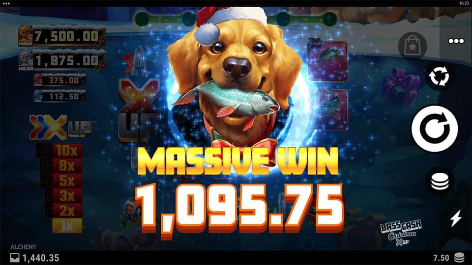 Massive Win screen in Bass Cash Christmas X UP slot displaying a €1,095.75 payout.